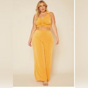 Plus Size Open Collar Crop Top/Flare Pants Set, color orange size 3X never worn